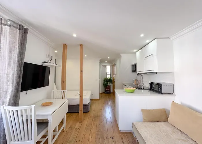 Comfort In The Heart Of Alfama #1985 شقة